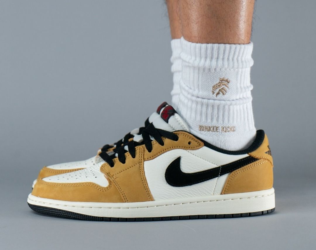 Air Jordan 1 Low OG Rookie