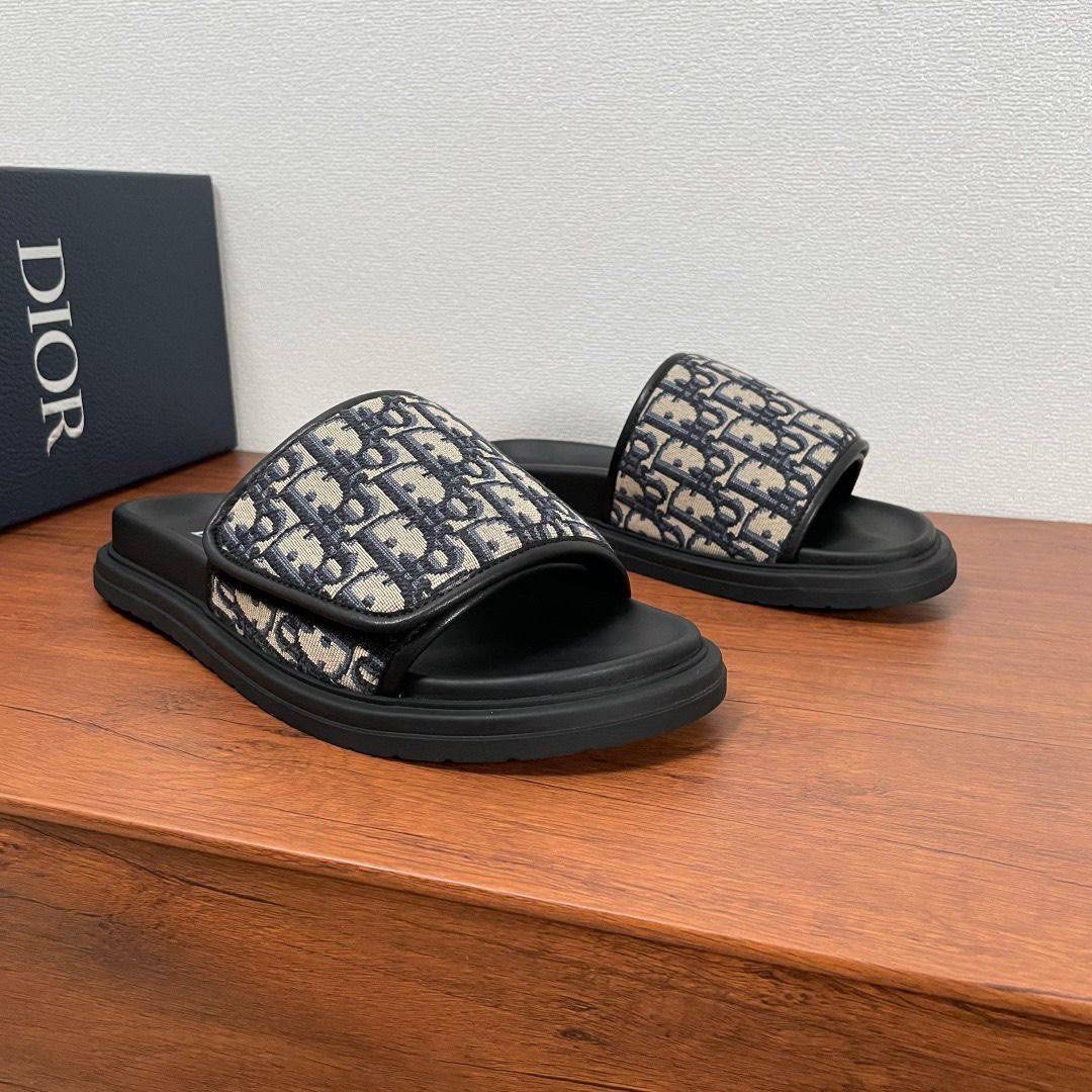Dior Aqua sandal